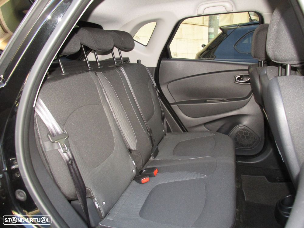 Renault Captur 1.5 dCi Exclusive C/Pneu - 17