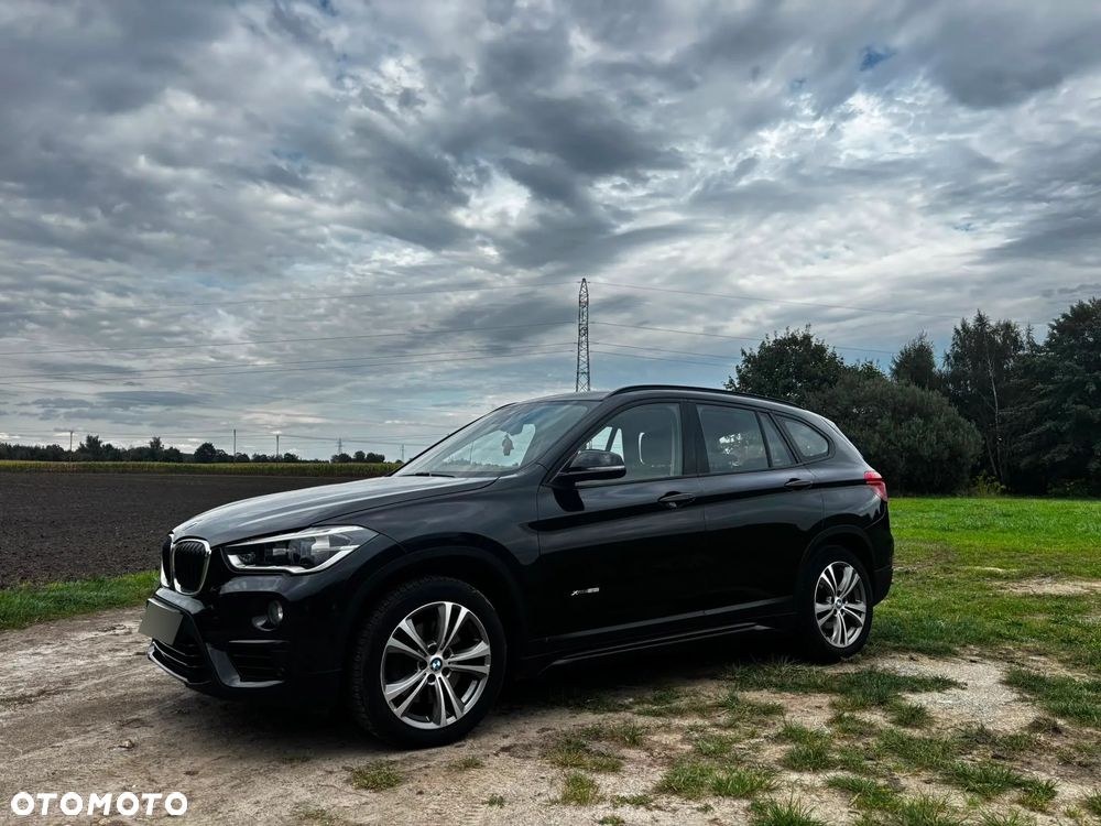 BMW X1 xDrive25i Sport Line - 2