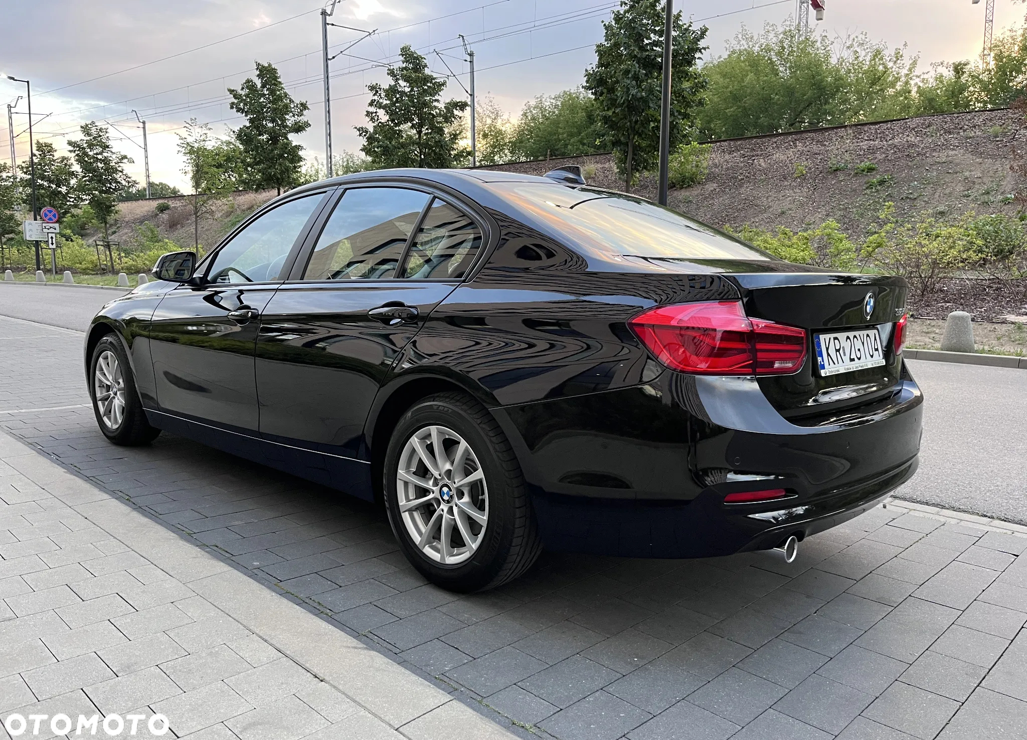 BMW Seria 3 318i - 2