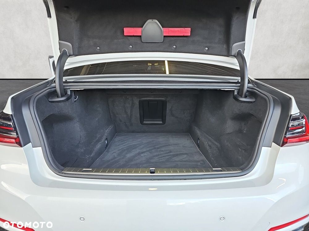 BMW Seria 7 - 33