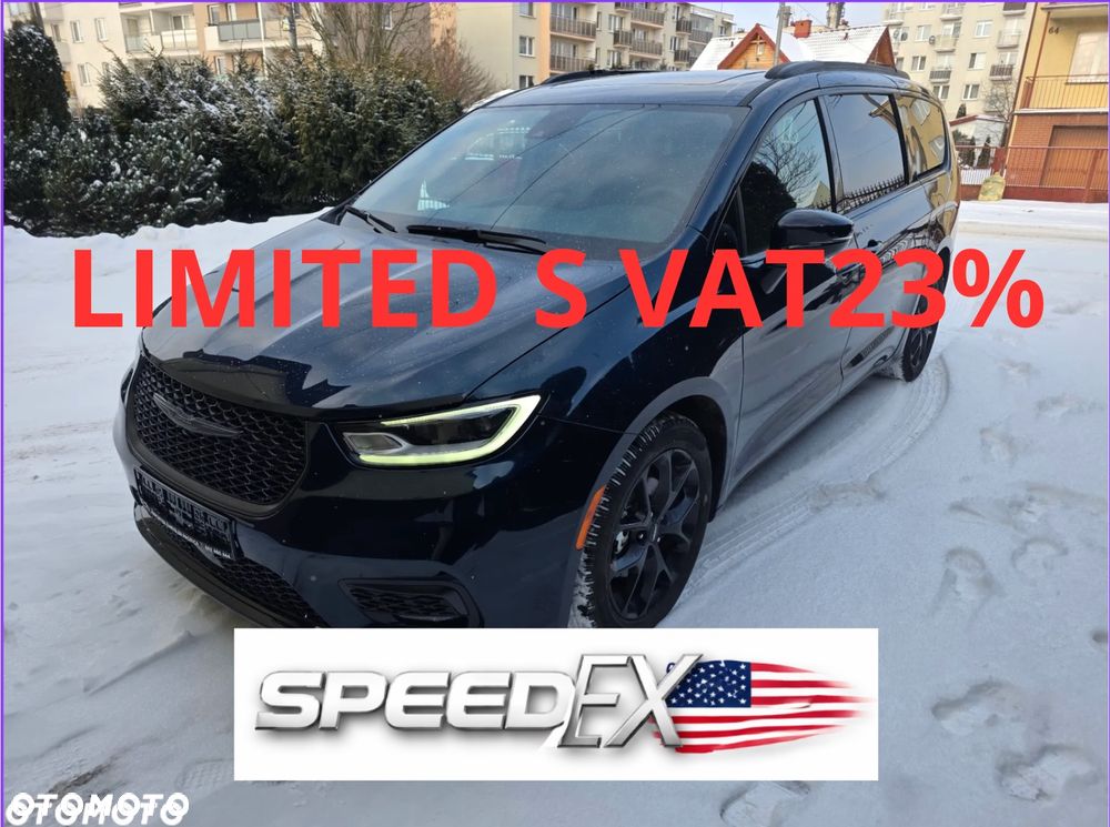 Chrysler Pacifica - 2