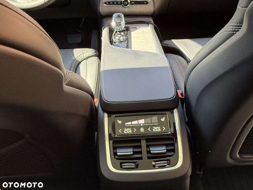 Volvo XC 90 - 17