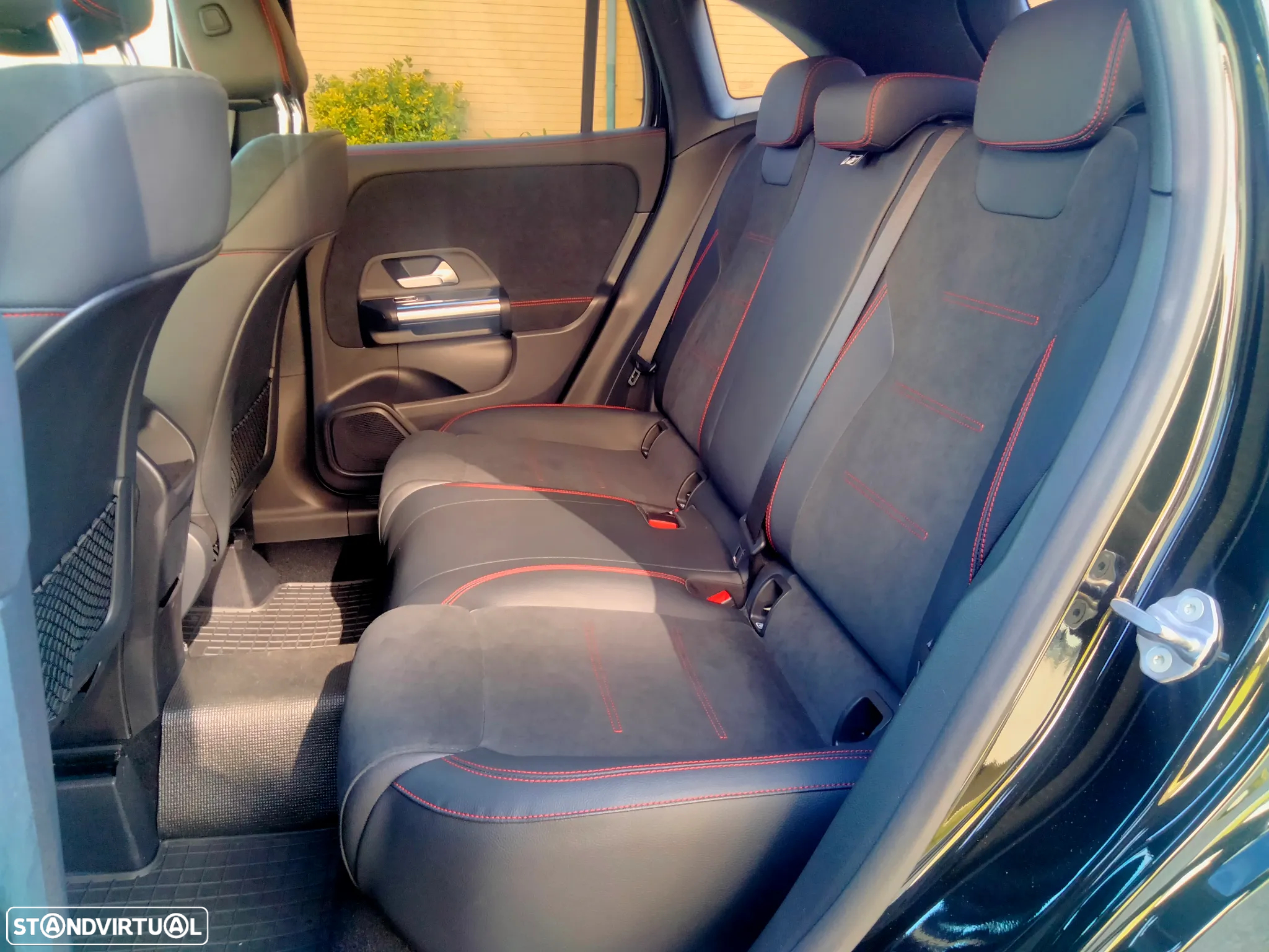 Mercedes-Benz GLA 250 e AMG Line - 11