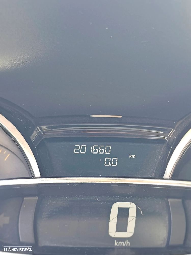 Renault Clio 1.5 dCi Dynamique S - 10