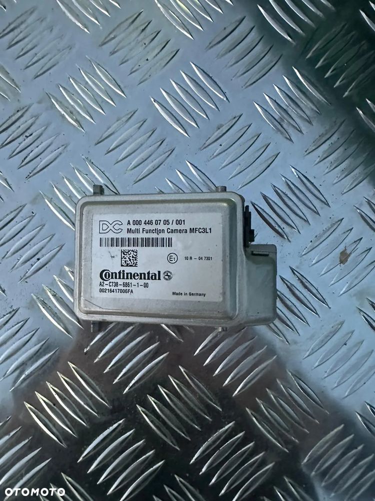 KAMERA SZYBY ASYSTENT PASA RUCHU MERCEDES ACTROS ATEGO A0004460705 - 1