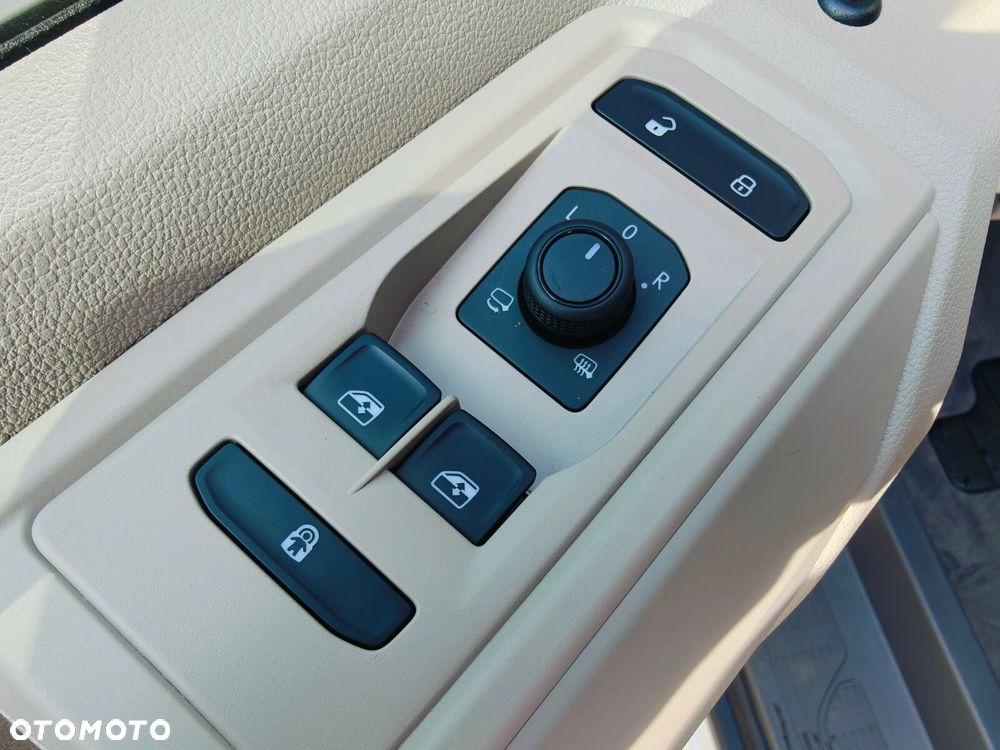Volkswagen California - 13