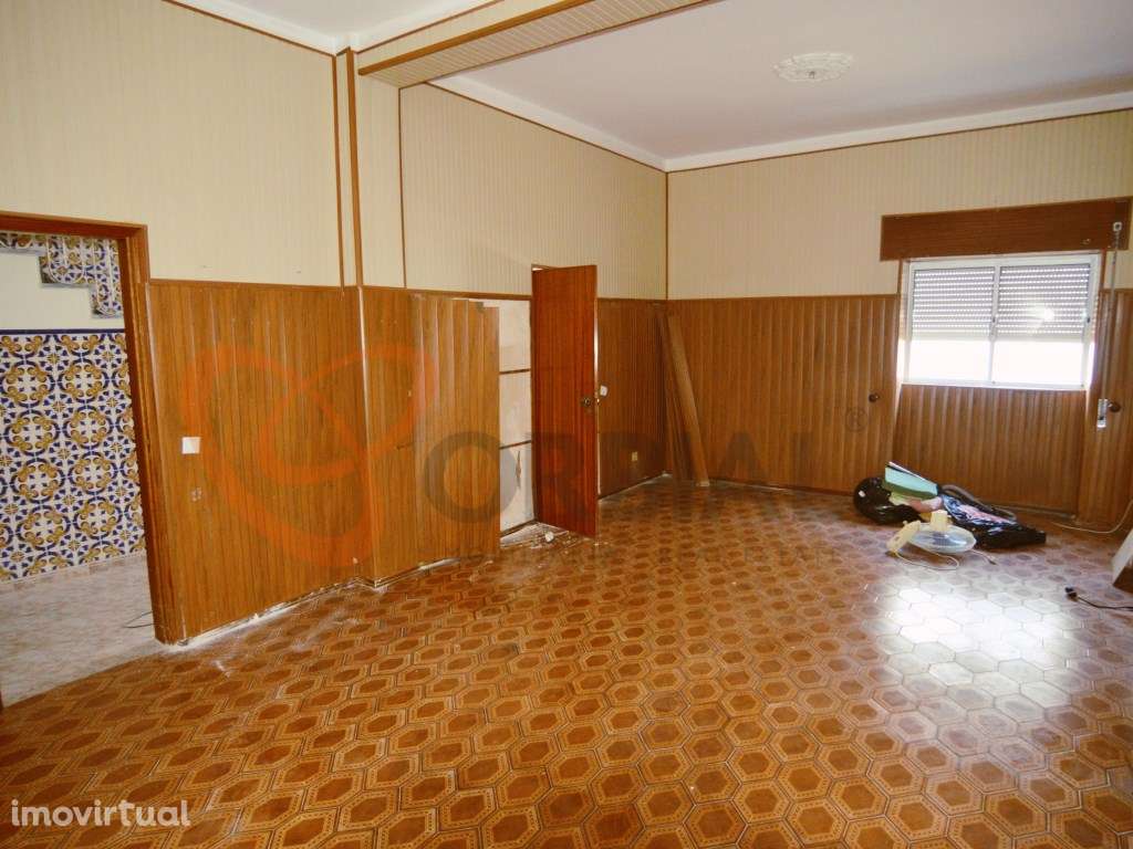Moradia espaçosa com 3 quartos e terraço panorâmico na Baixa de Olhao - Grande imagem: 3/25