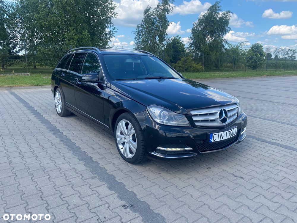 Mercedes-Benz Klasa C 300 CDI DPF 4Matic (BlueEFFICIENCY) 7G-TRONIC Avantgarde - 3