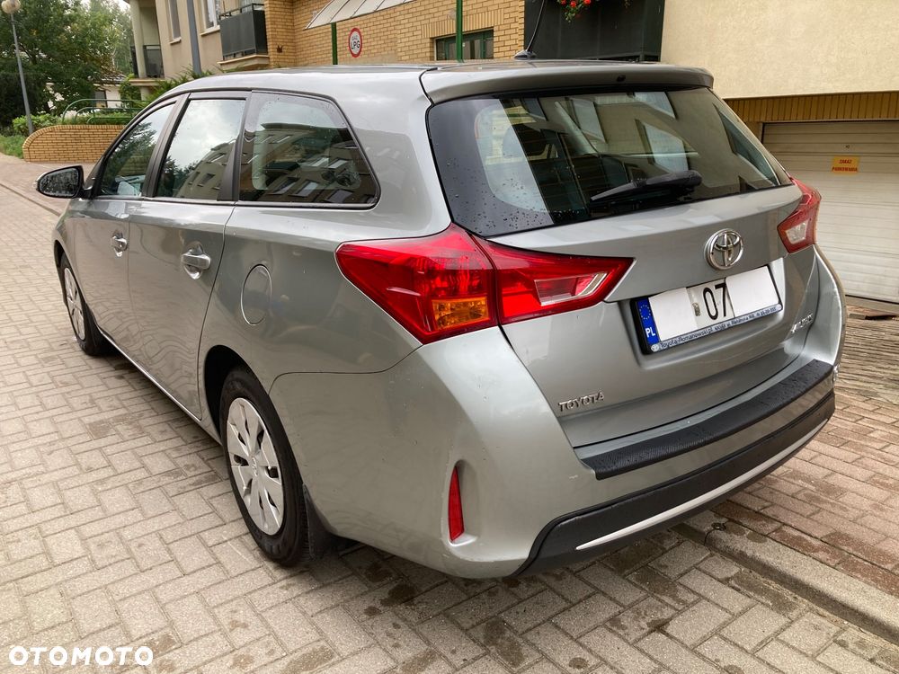 Toyota Auris 1.33 VVT-i Life - 4
