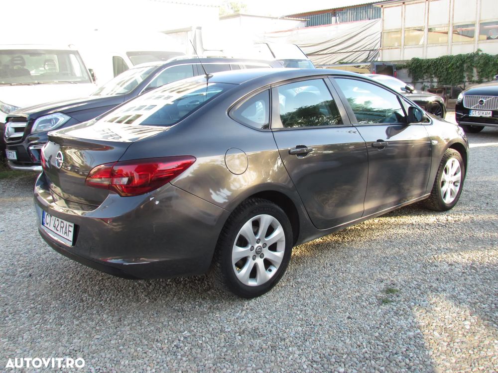 Opel Astra - 3