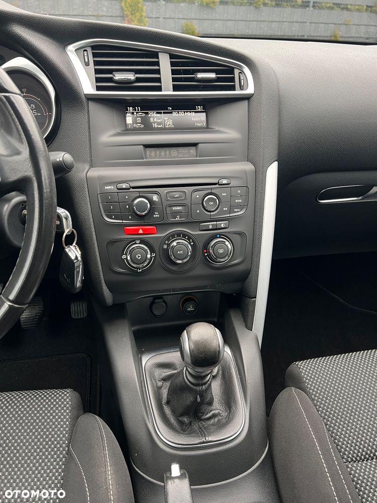Citroën DS4 PureTech 130 Stop&Start Chic - 32
