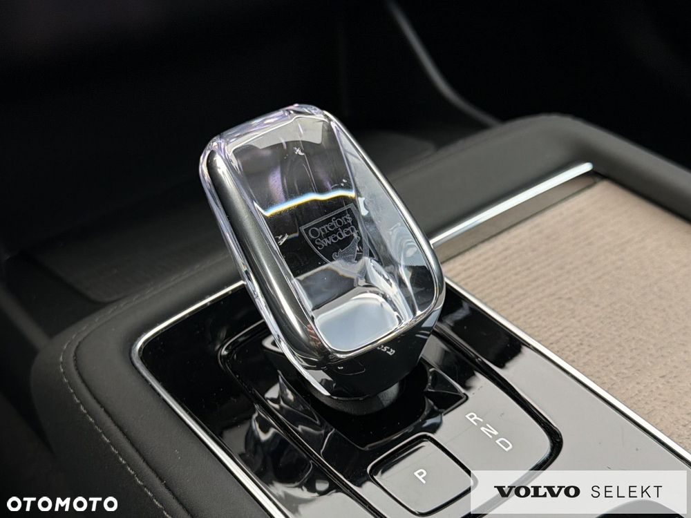 Volvo XC 90 - 30