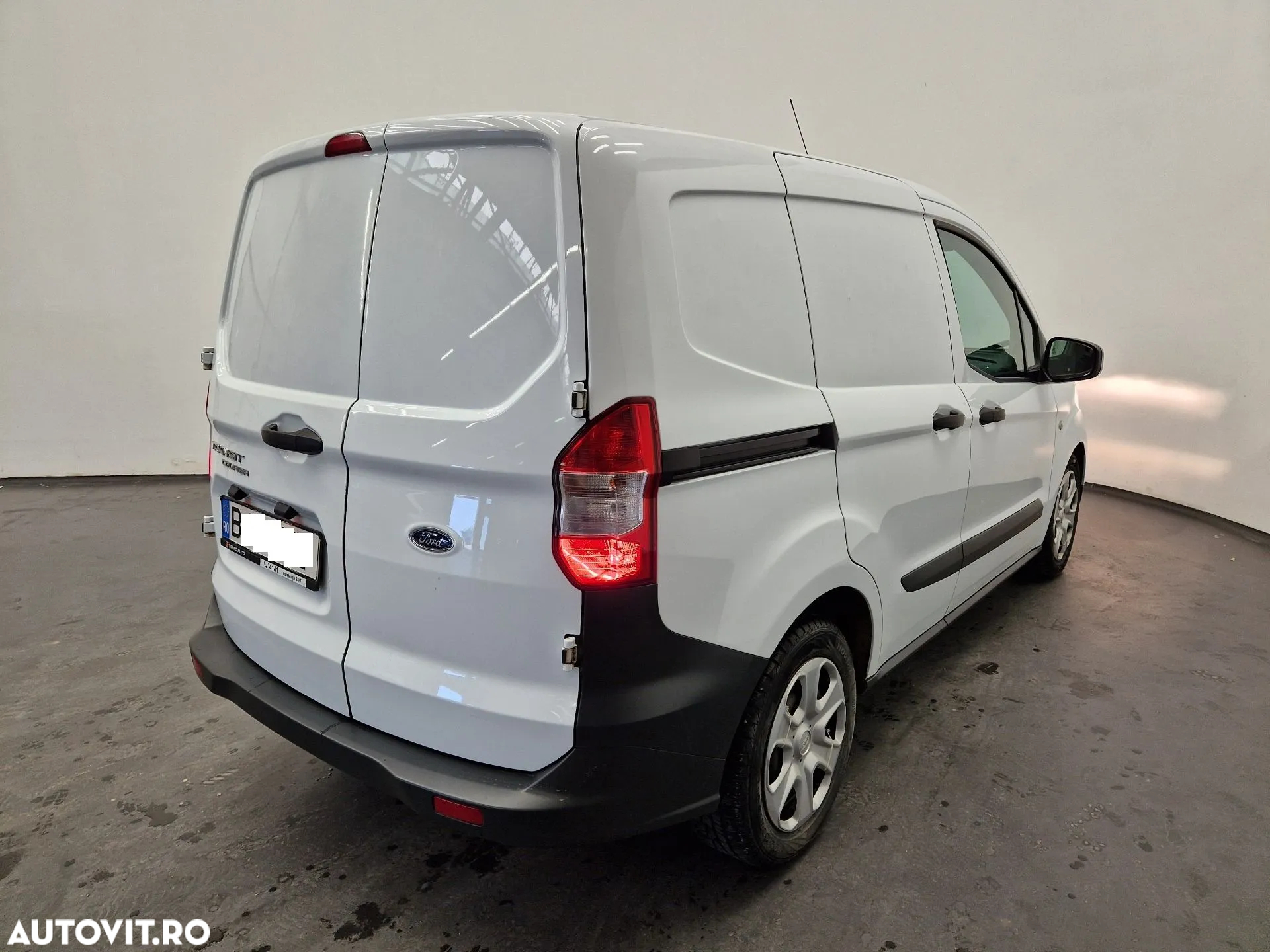 Ford Tourneo Courier 1.5 TDCi Trend - 3