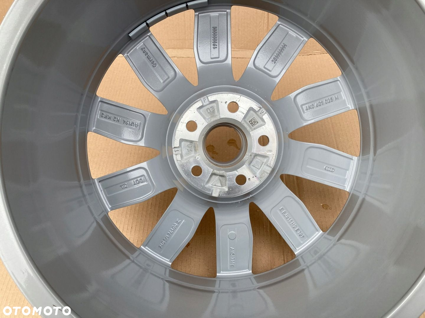 Felga Audi A6 C8 IGŁA  4K0601025M 8Jx19H2 ET39 - 8