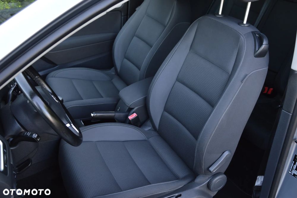 Volkswagen Golf - 19