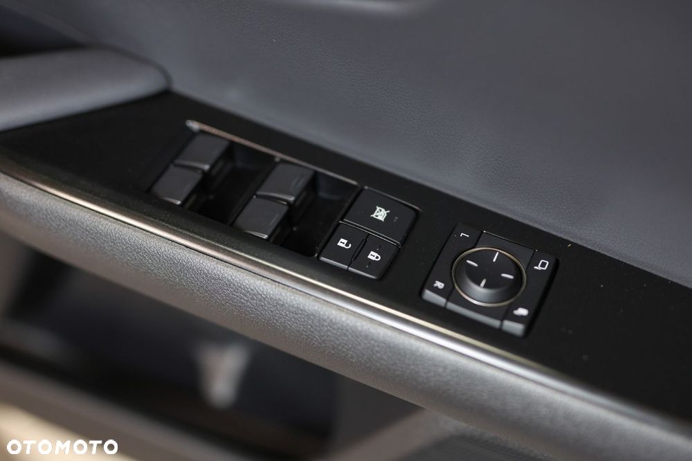 Lexus UX - 15