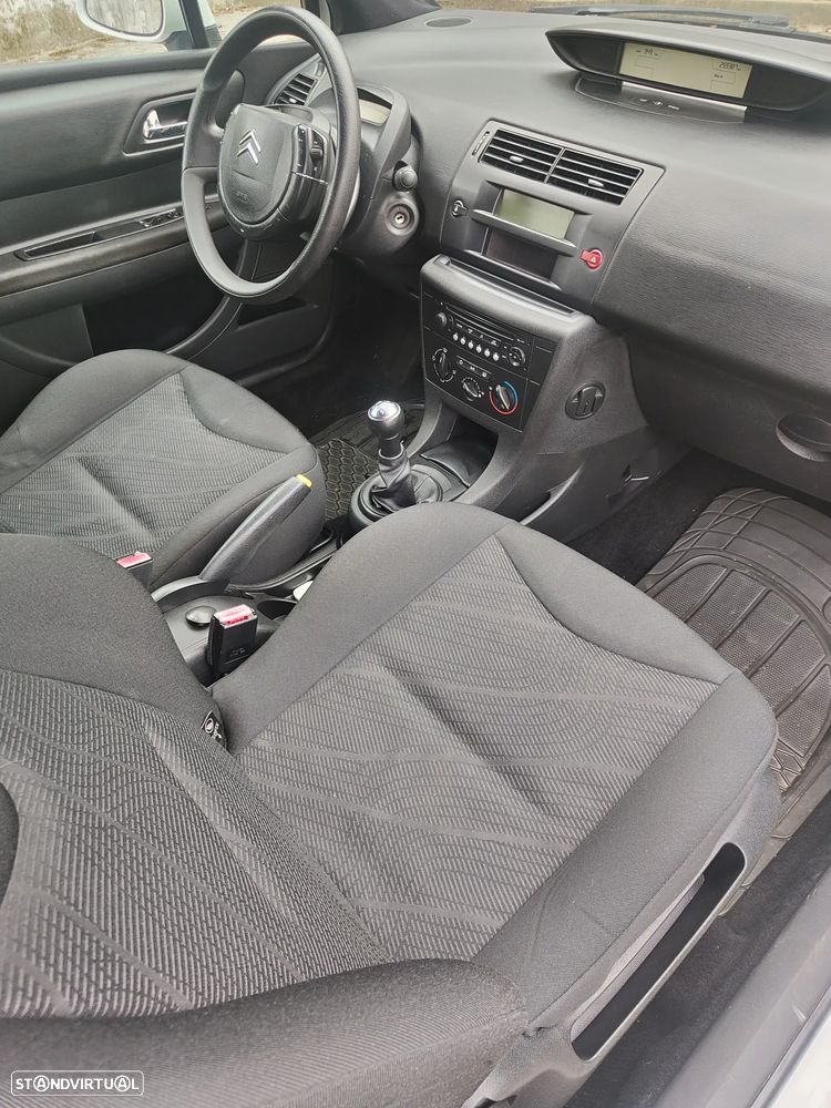 Citroën C4 HDi 90 FAP VTR - 7