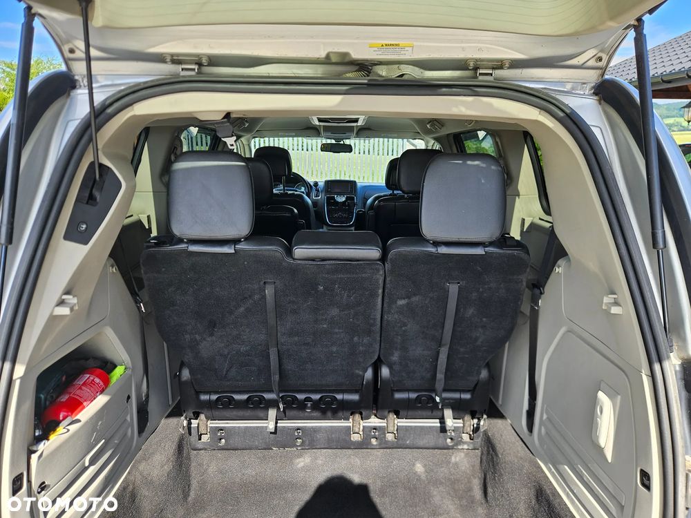 Lancia Voyager 2.8CRD Gold - 25