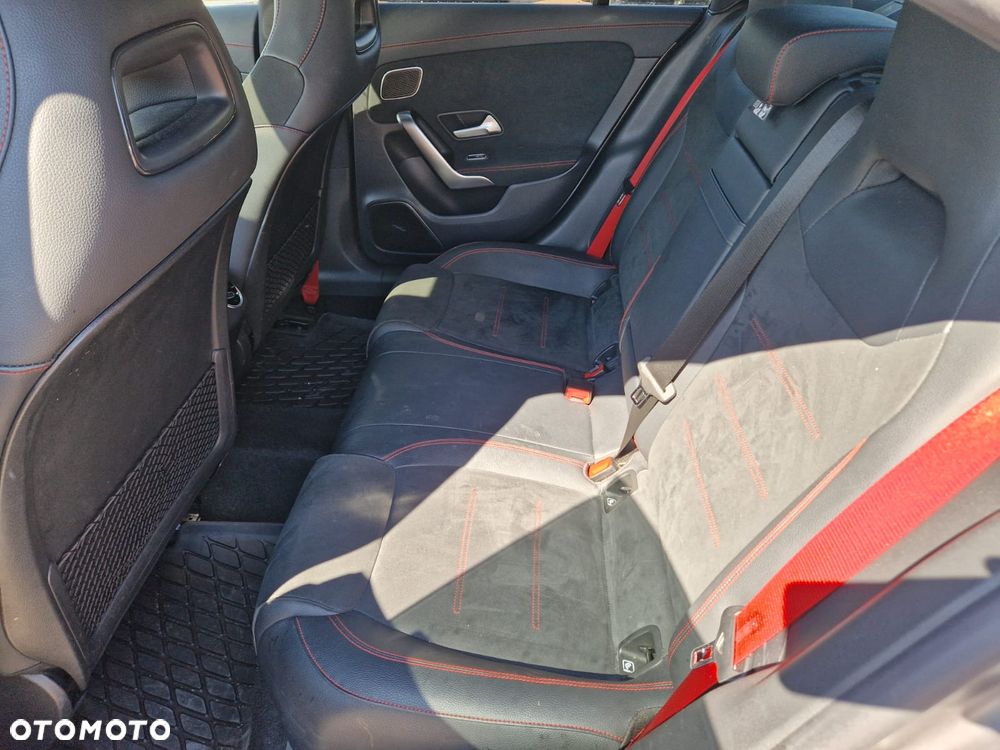 Mercedes-Benz CLA AMG 45 S 4-Matic+ 8G-DCT - 20