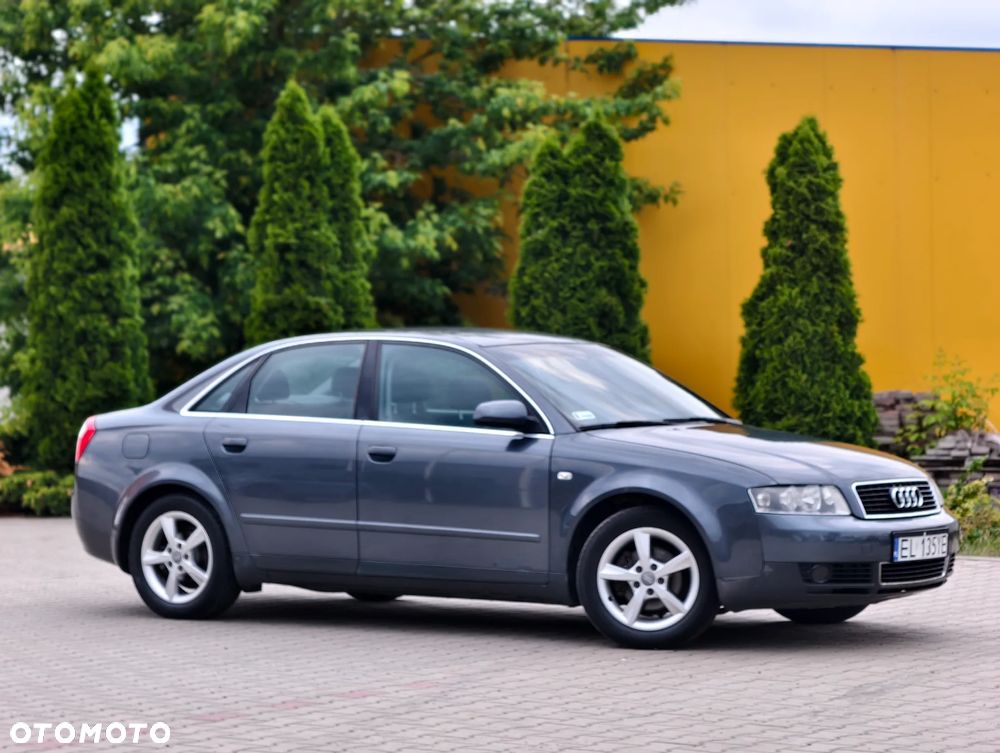 Audi A4 Limousine 2 - 28