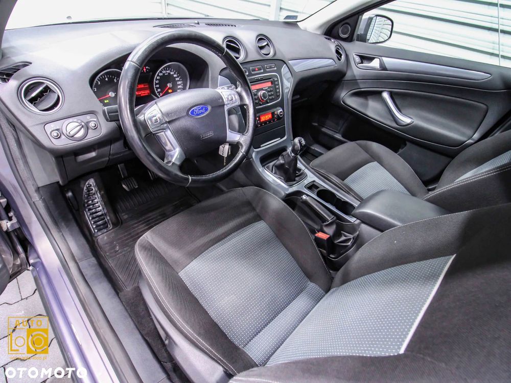 Ford Mondeo 1.6 Silver X - 17