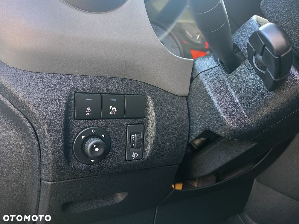 Citroën Berlingo Multispace BlueHDi 100 SELECTION - 28