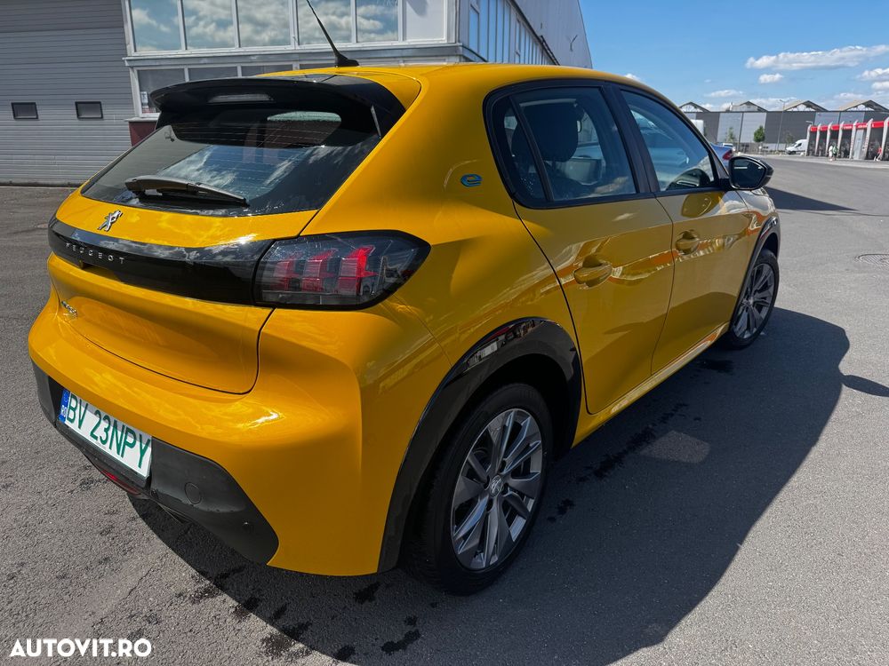 Peugeot 208 e-208 100 kW Allure - 12