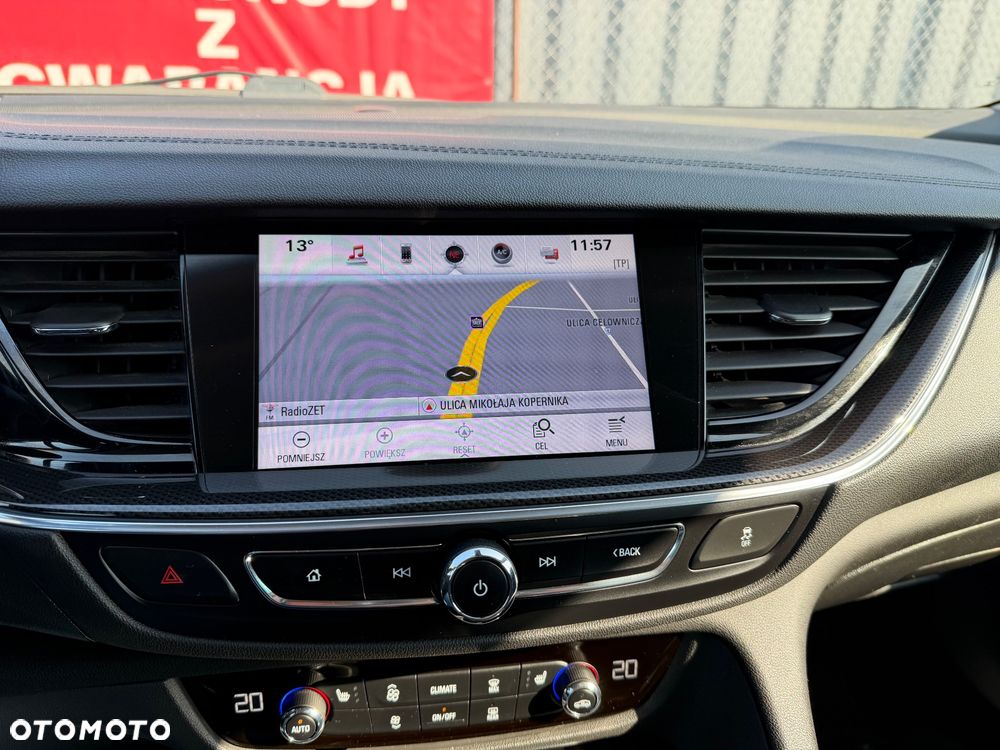 Opel Insignia - 16