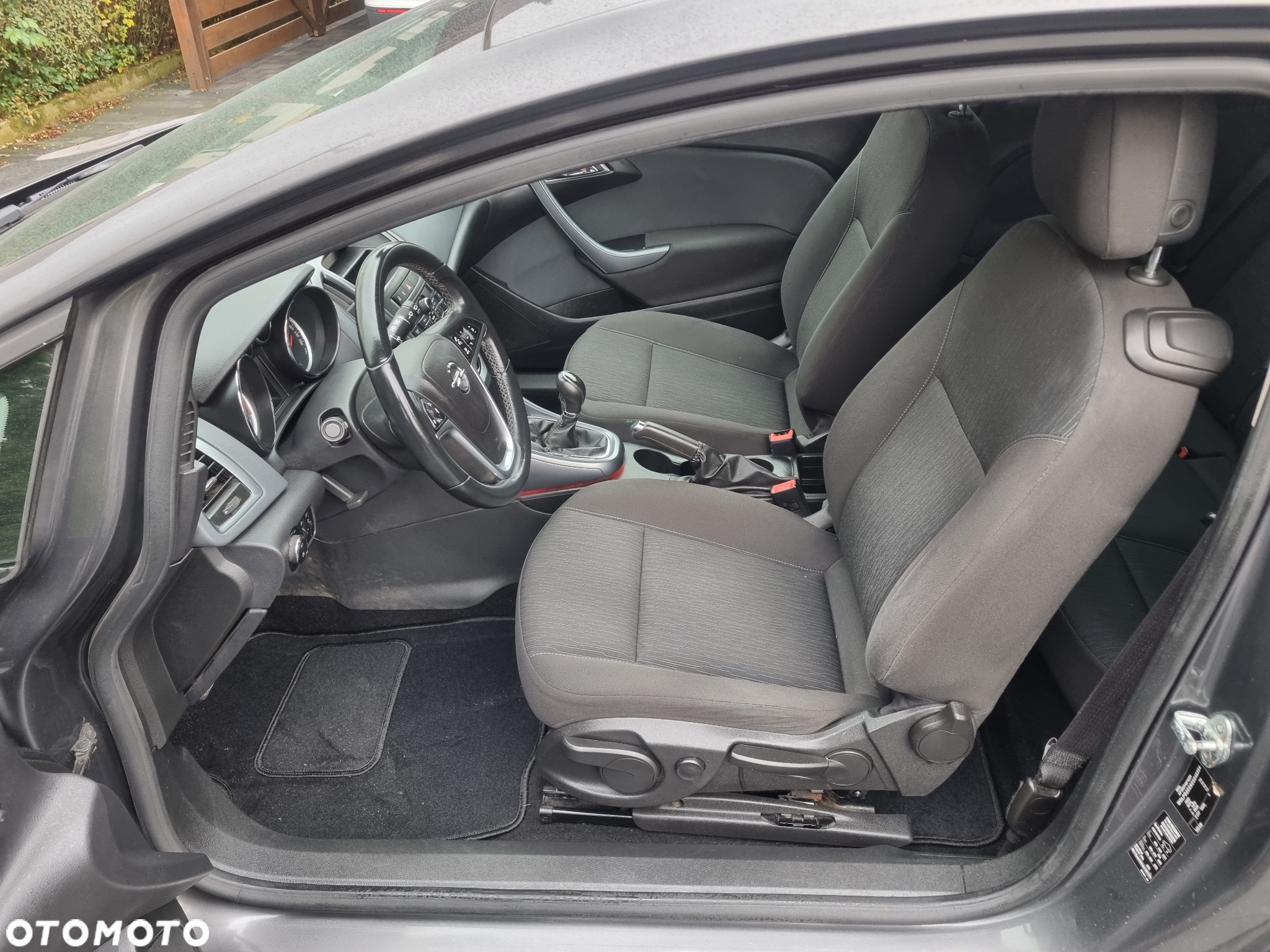 Opel Astra GTC 1.4 Turbo - 14