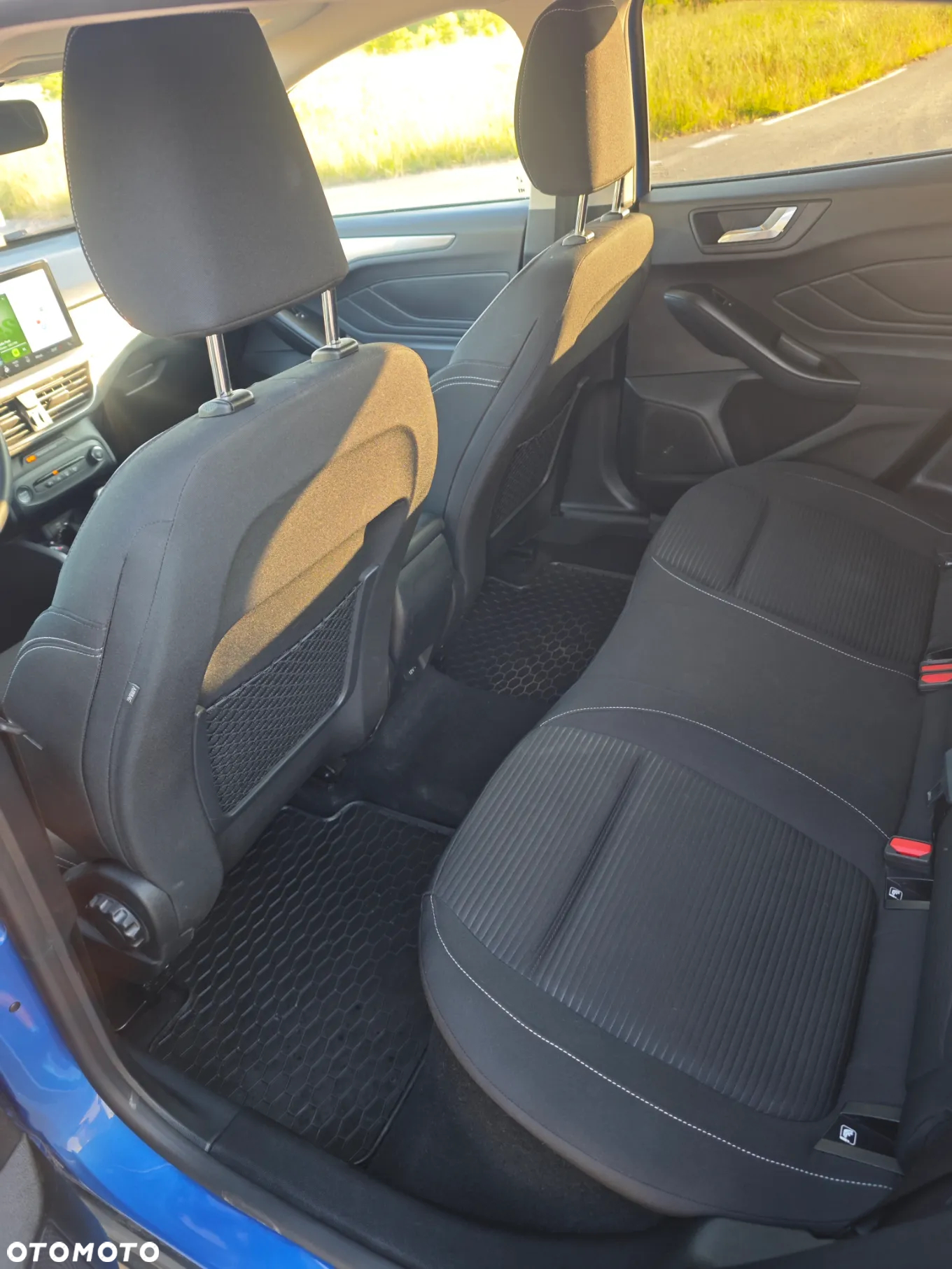 Ford Focus 1.0 EcoBoost mHEV Titanium - 12