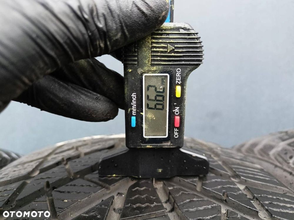 225/55R19 Yokohama Bluearth Winter V905 komplet opon zima 6,6mm - 5