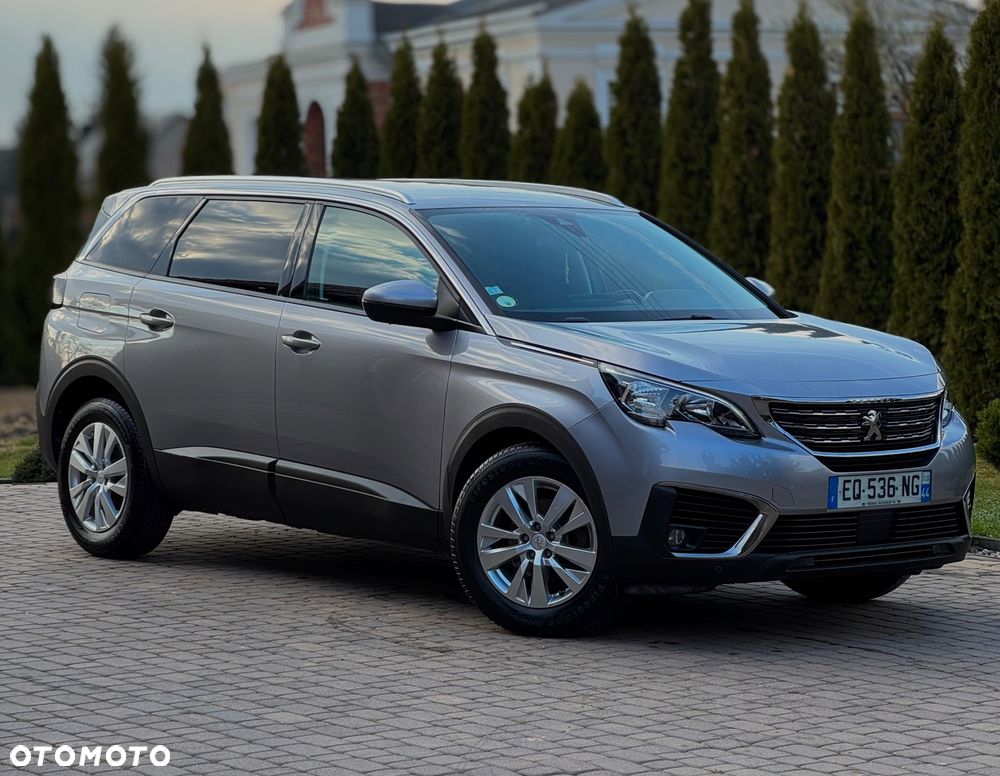 Peugeot 5008 - 8