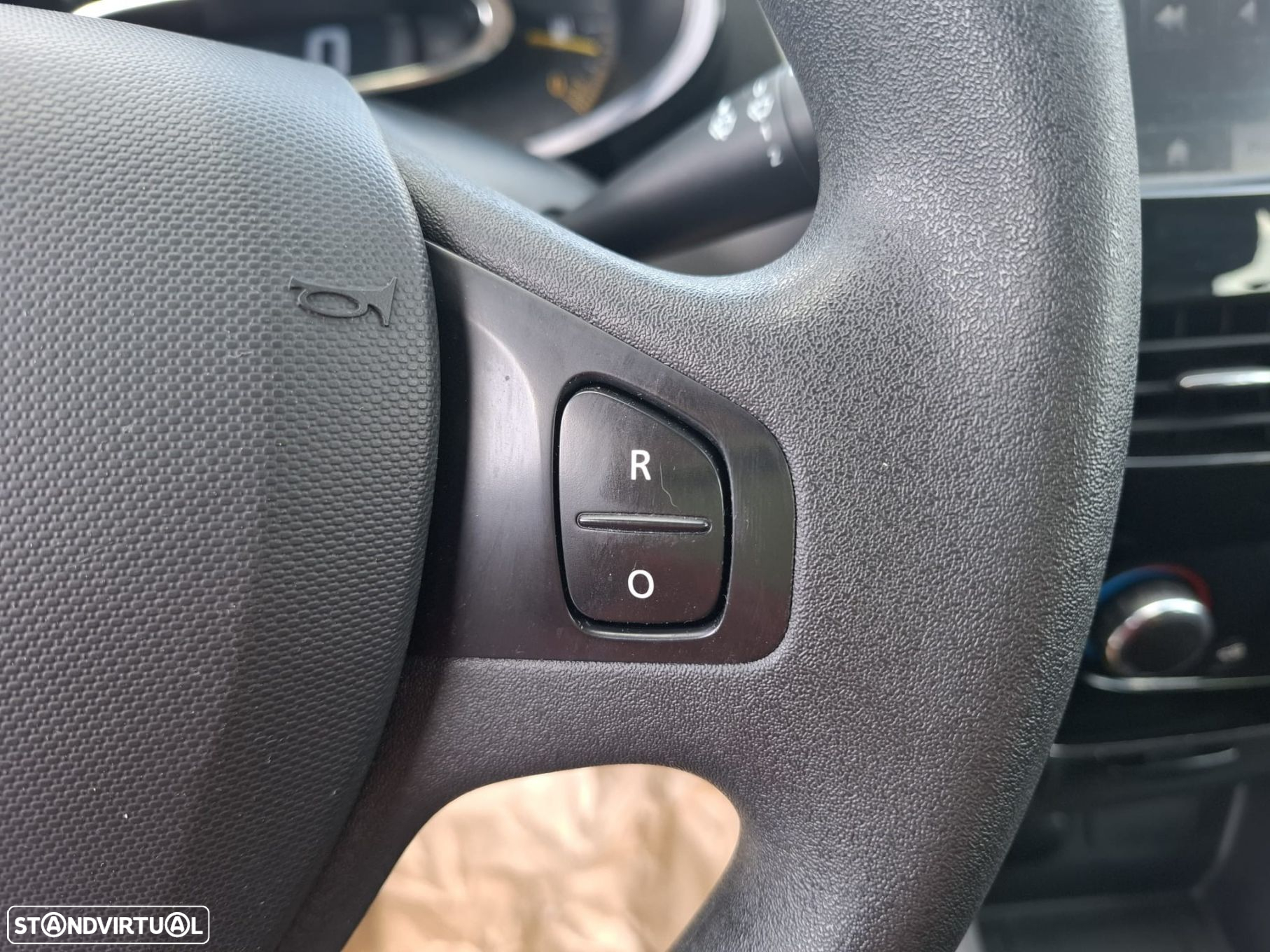 Renault Clio Sport Tourer dCi 75 Stop & Start Expression - 30