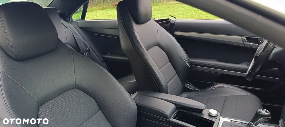 Mercedes-Benz Klasa E 250 CGI BlueEFFICIENCY Automatik Elegance - 30