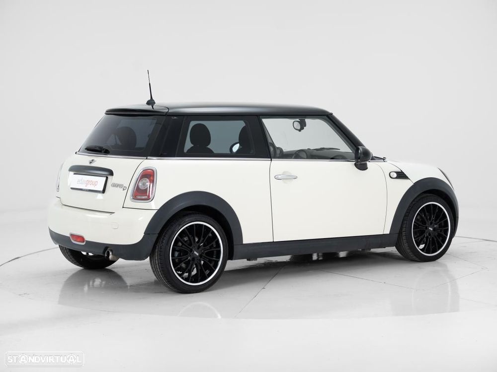 MINI 3 Portas — fotografia 3