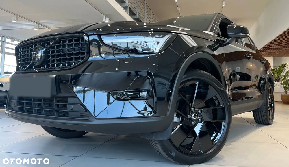 Volvo XC 40 B4 B AWD DKG Ultimate Dark - 14