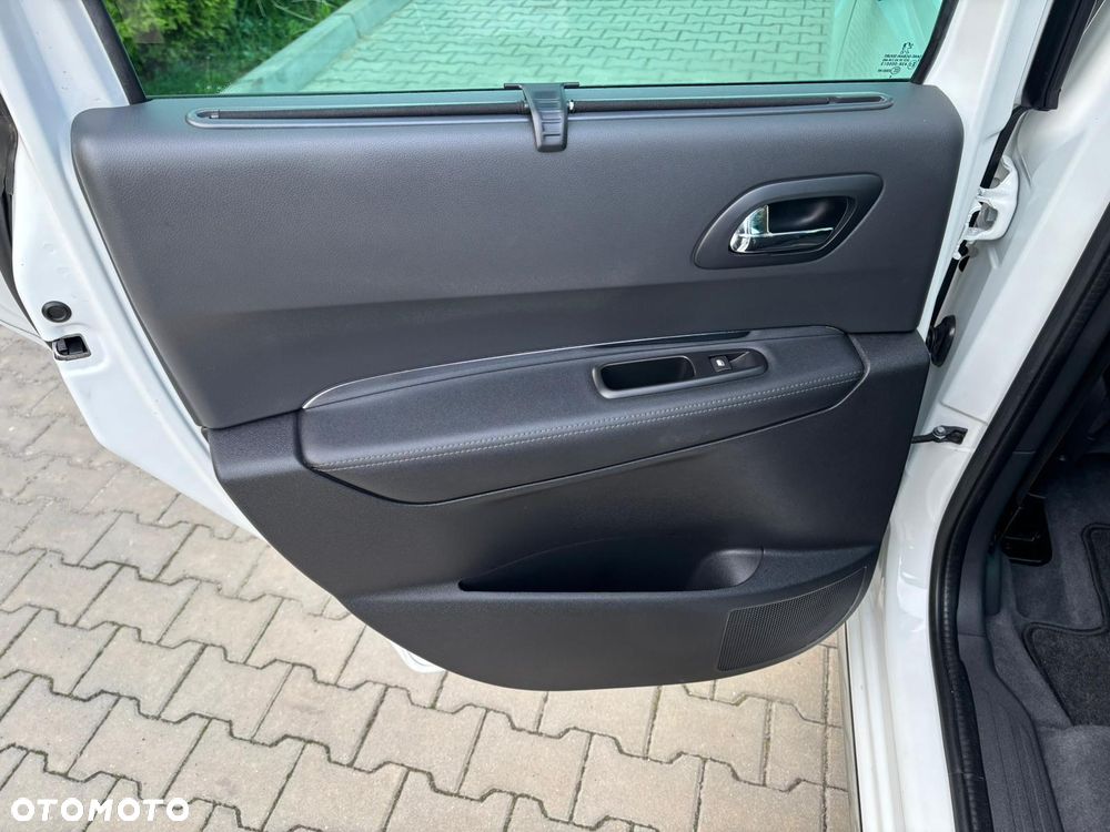 Peugeot 3008 1.6 HDi Active - 20