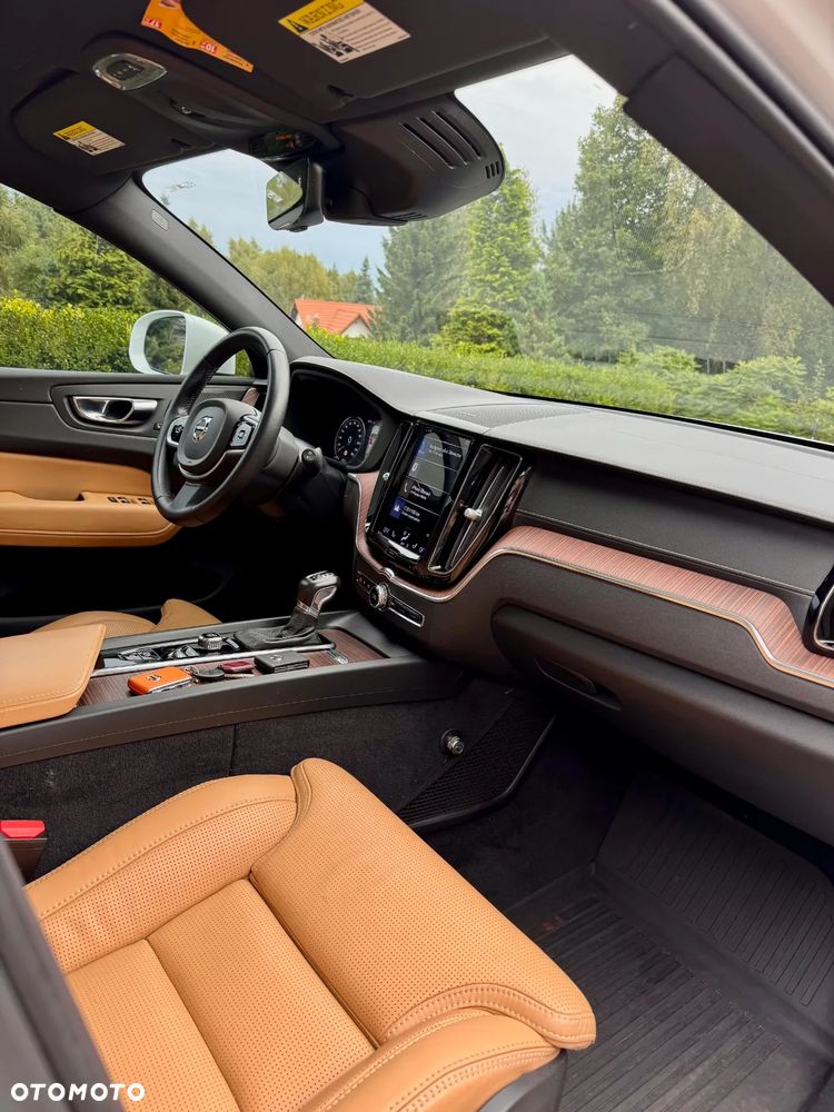 Volvo XC 60 - 8