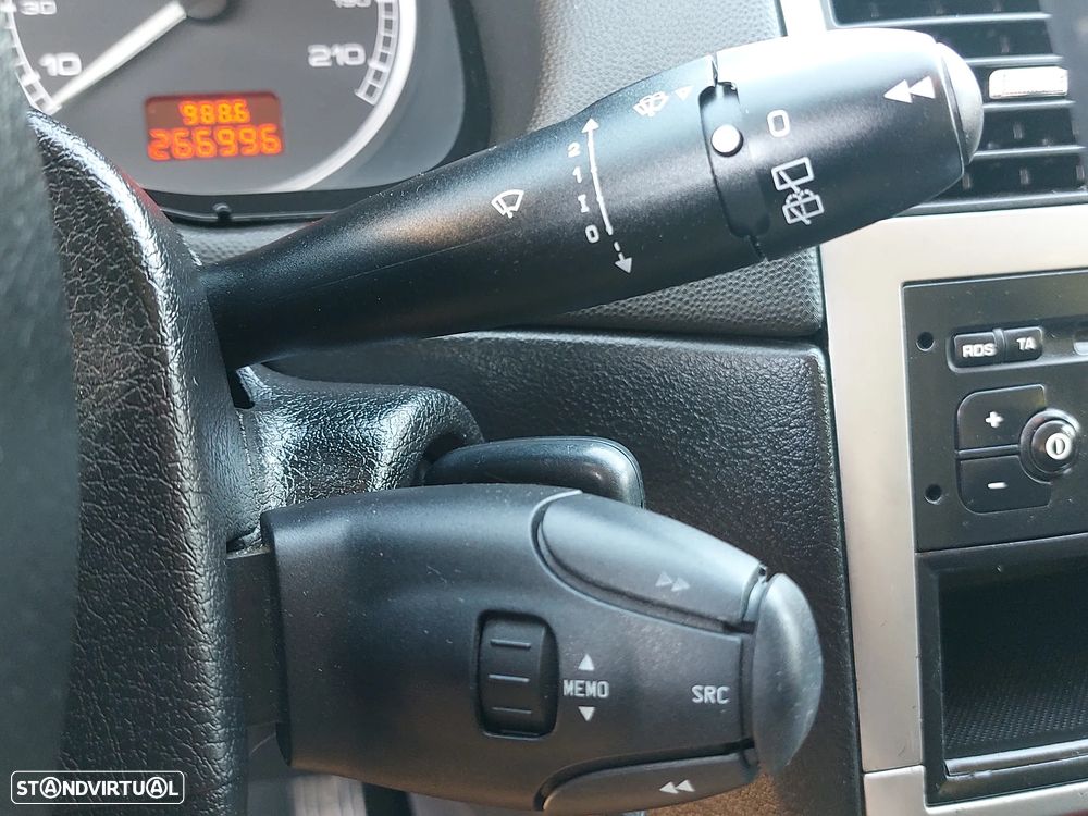 Peugeot 307 1.6 HDi XT Premium - 19