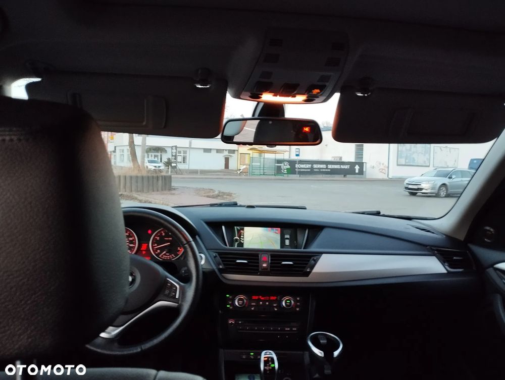 BMW X1 xDrive28i - 8