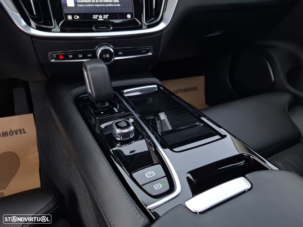 Volvo V60 2.0 T6 AWD TE Plus Bright - 34