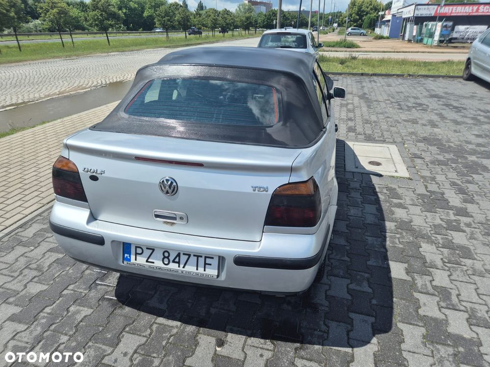 Volkswagen Golf - 3