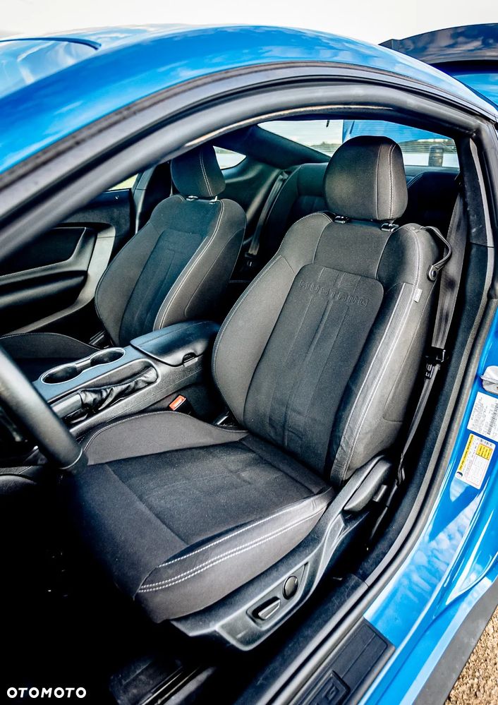 Ford Mustang - 9