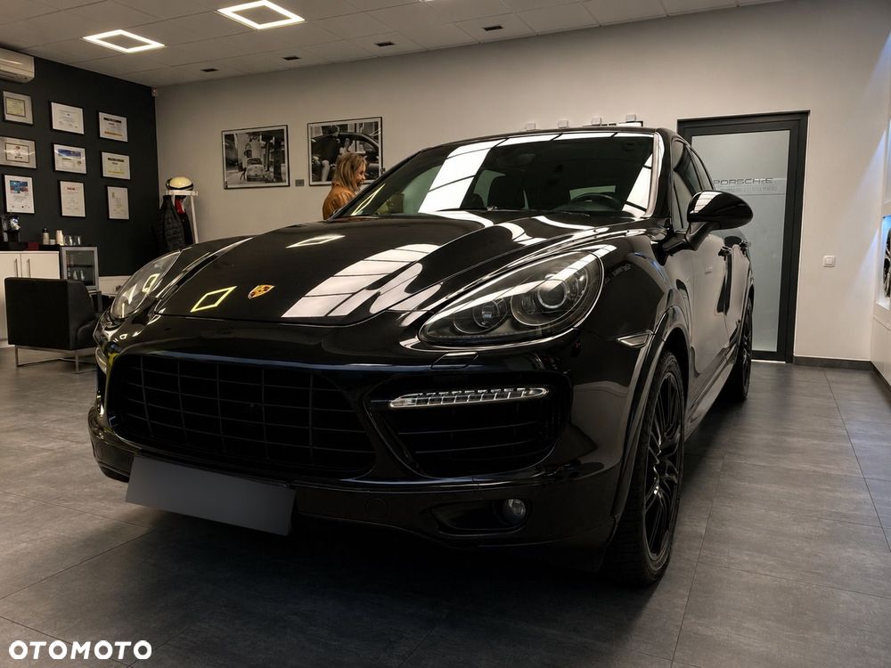 Porsche Cayenne - 22