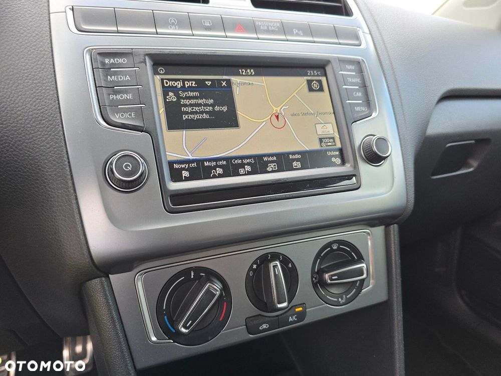 Volkswagen Polo - 16