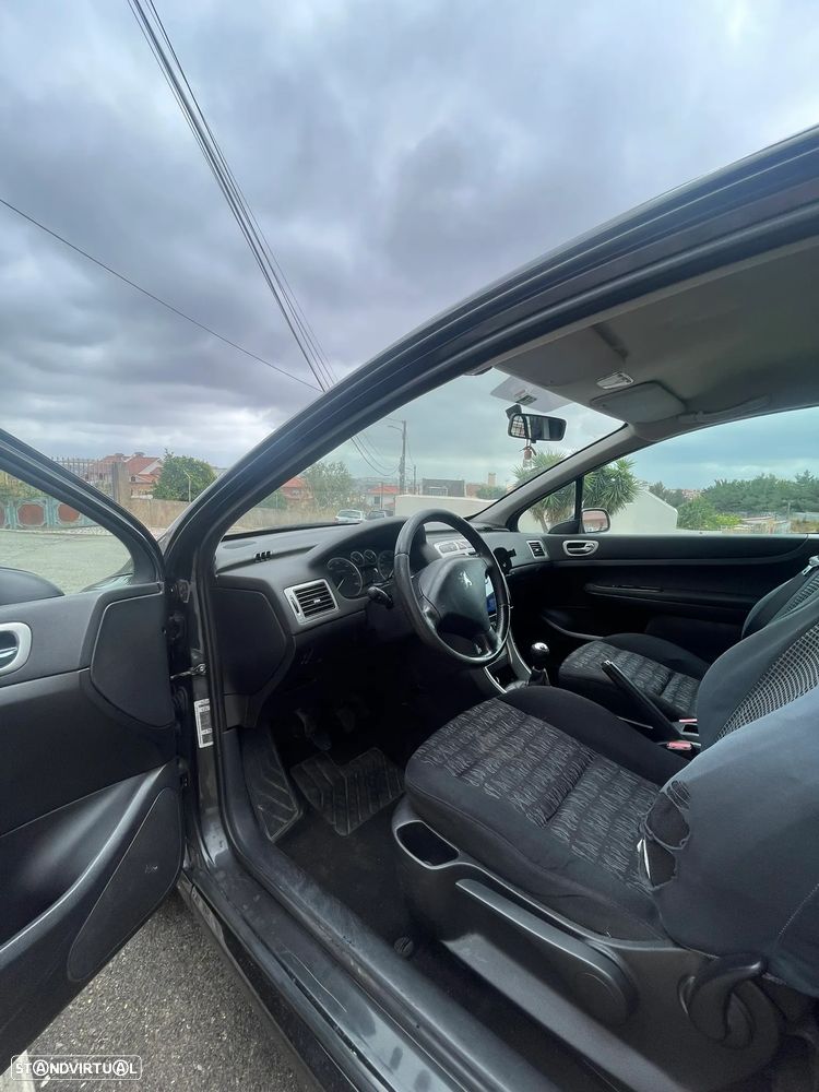 Peugeot 307 1.6 HDi Premium - 9