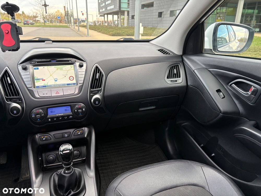 Hyundai ix35 1.7 CRDi 2WD blue Style - 34