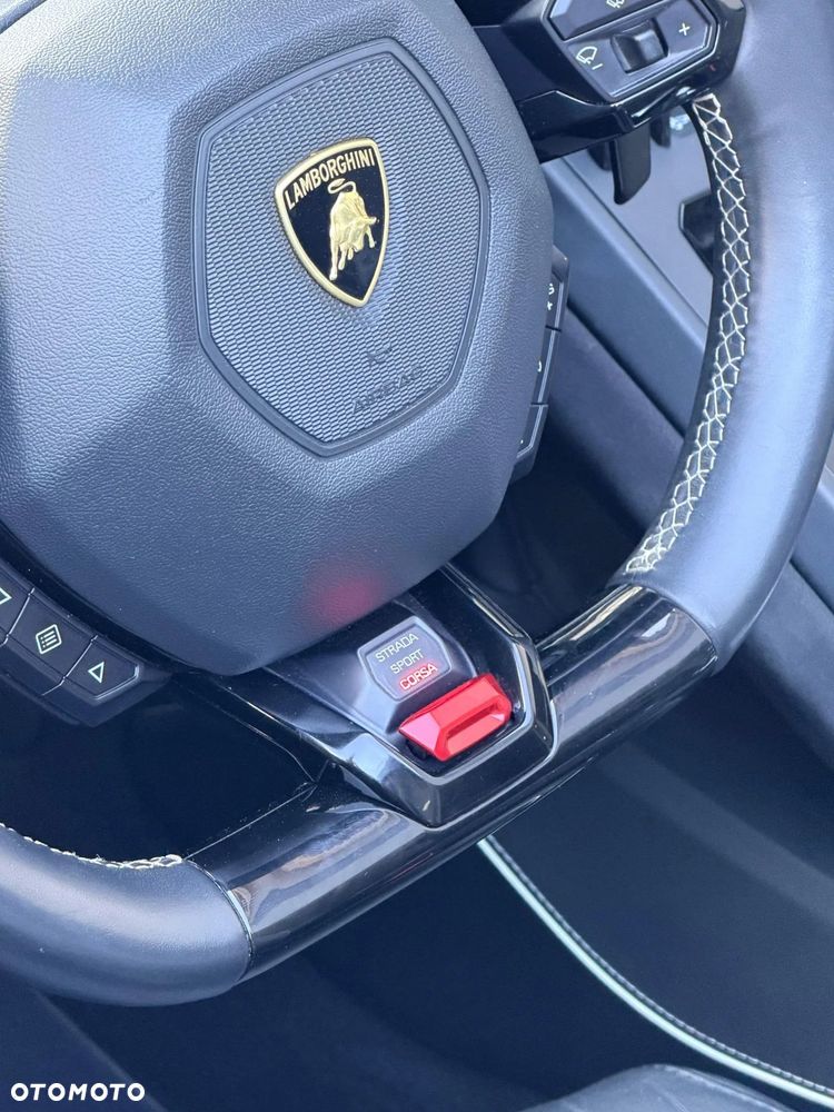Lamborghini Huracan EVO - 24