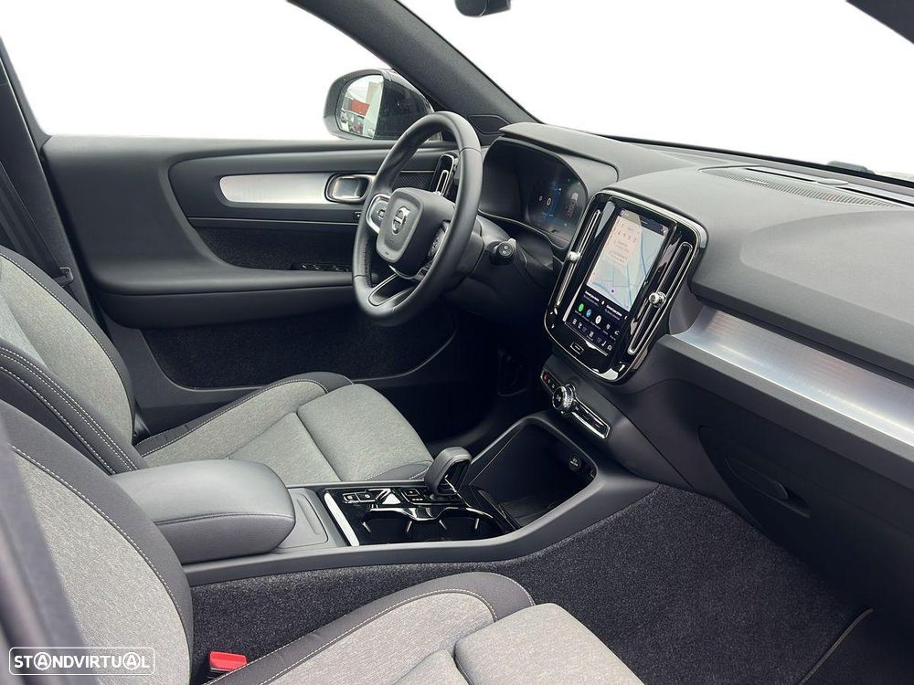 Volvo XC 40 2.0 B3 Plus Dark - 5