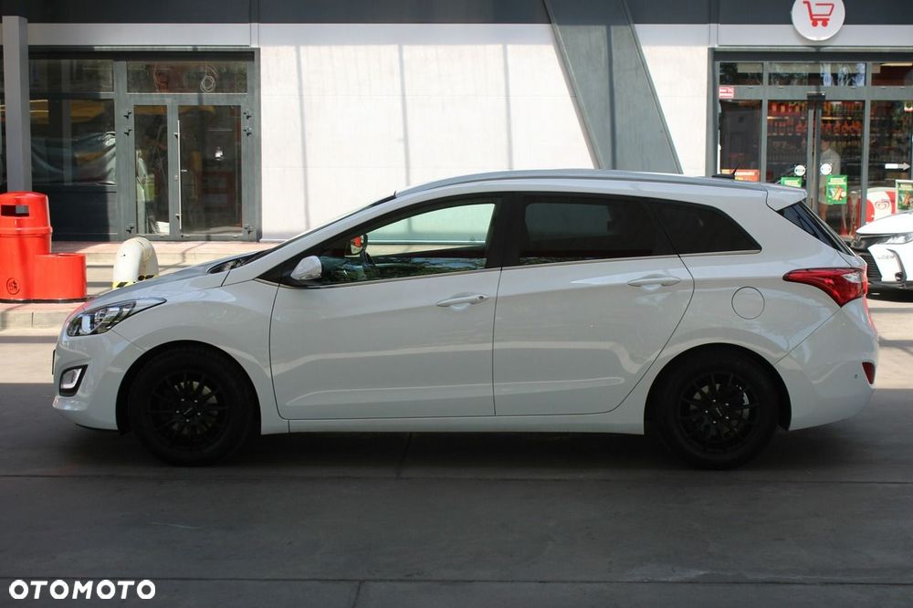 Hyundai i30 1.6 Automatik Style - 40